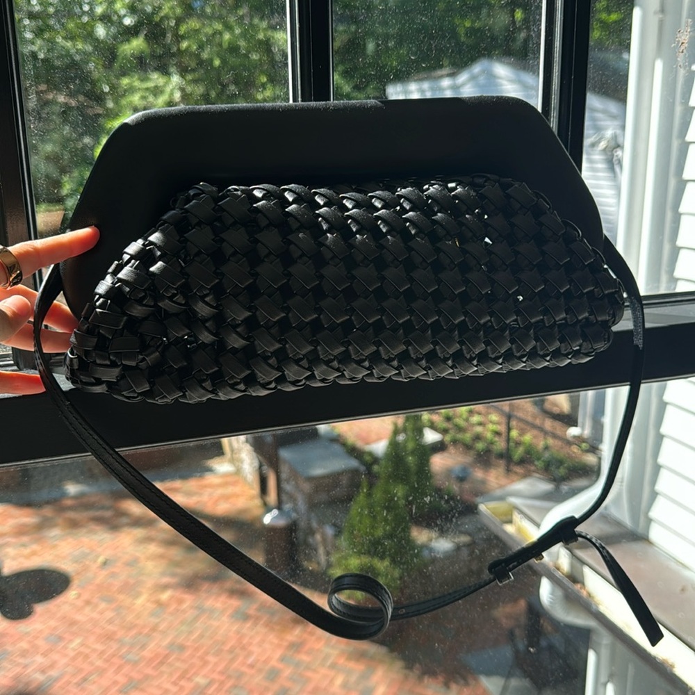 Themoire clutch in black